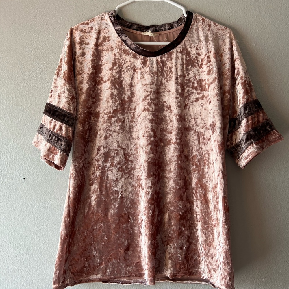 POL anthropologie pink crush velvet blouse SZ S